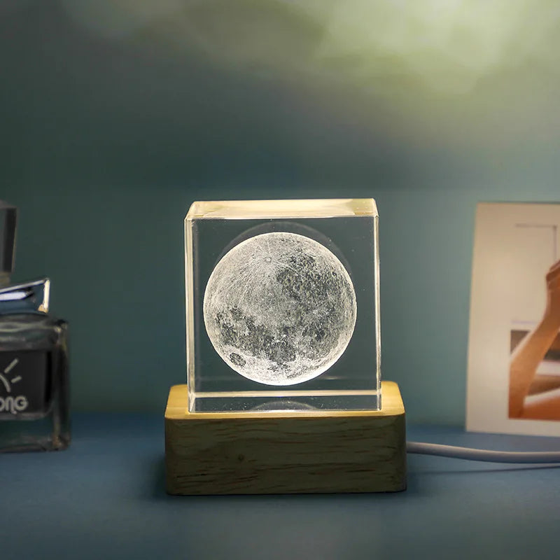 Crystal 3D Galaxy Starry Sky Cube Sculpture Decoration 4/6 Cm Small Night Light Wooden Luminous Base Student Gift for Friends